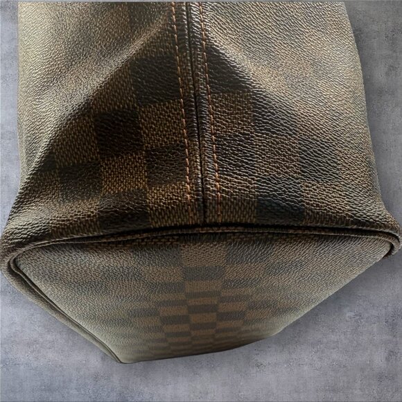 Louis Vuitton Damier Ebene Neverfull MM - Picture 9 of 11